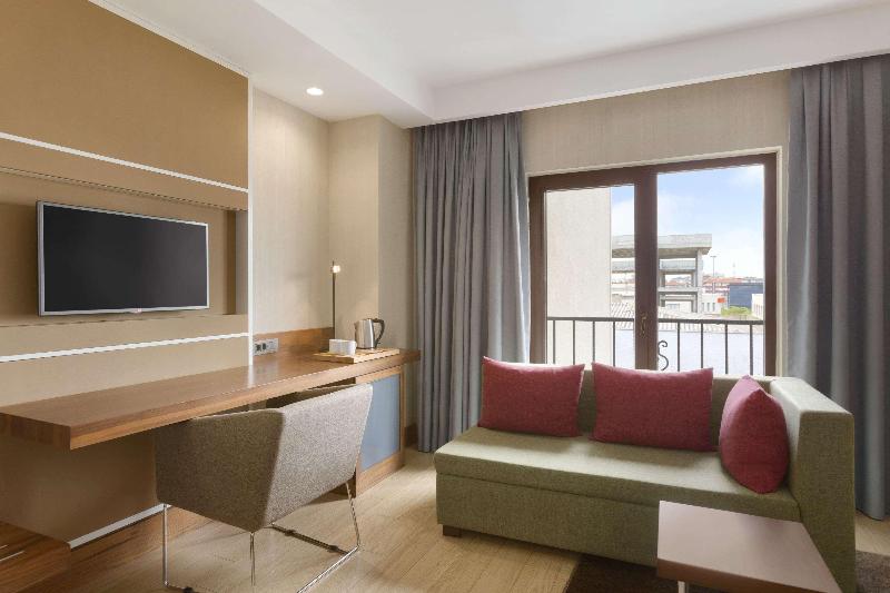 Ramada by Wyndham Istanbul Florya - Oda