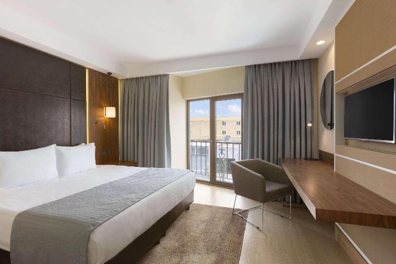 Ramada by Wyndham Istanbul Florya - Oda
