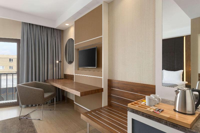 Ramada by Wyndham Istanbul Florya - Oda