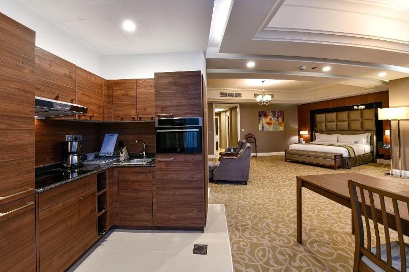 Best Plaza West Bay Hotel - Oda