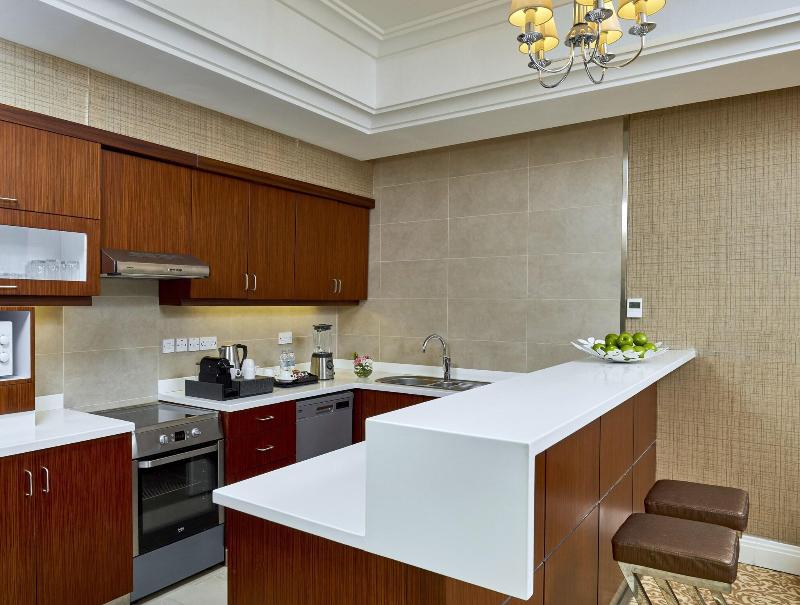 Best Plaza West Bay Hotel - Oda