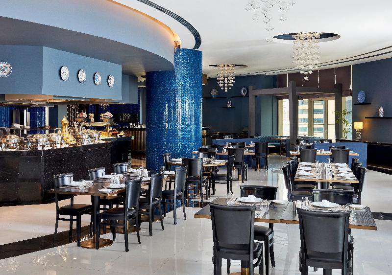 Best Plaza West Bay Hotel - Restoran