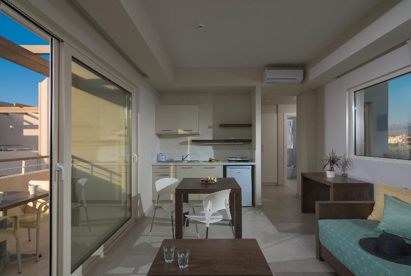 Ourania Apartments - Oda