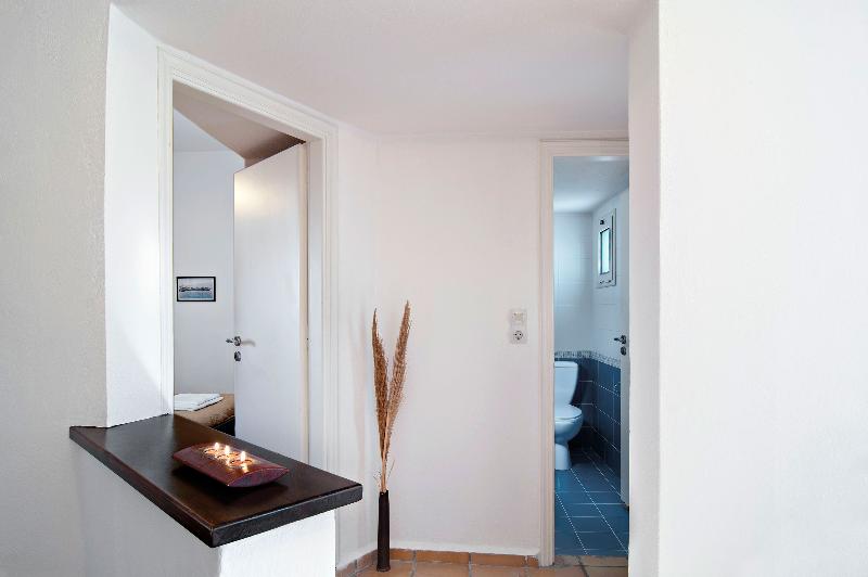 Ourania Apartments - Oda