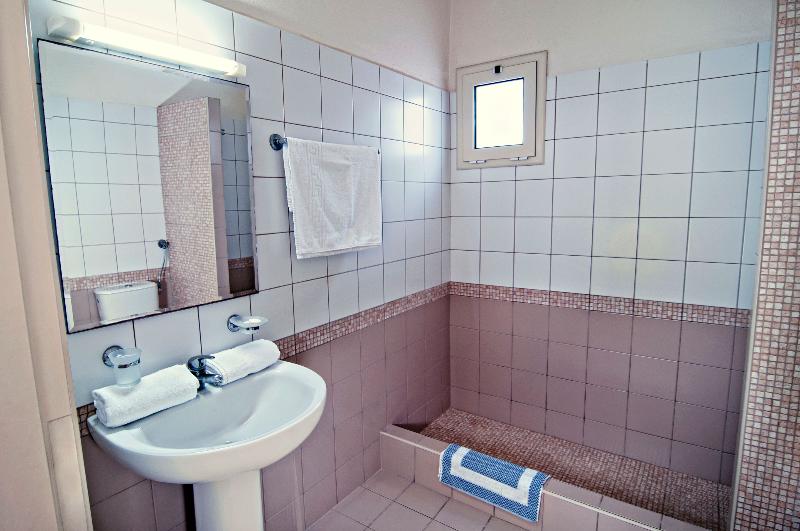 Ourania Apartments - Oda