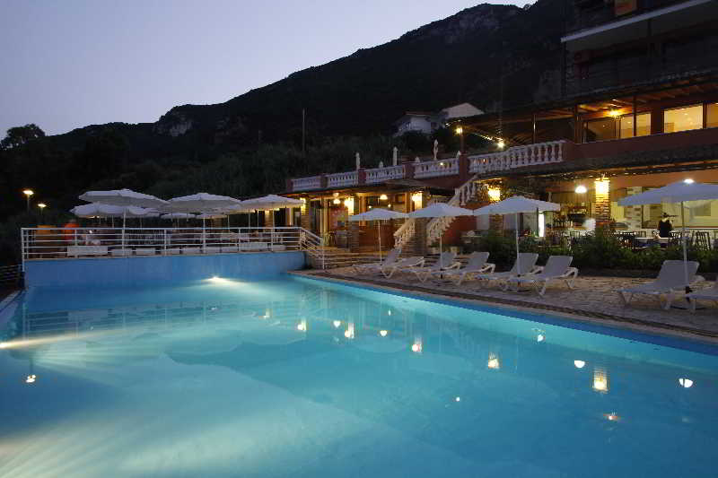 Corfu Maris Bellos fotoÄŸrafÄ±
