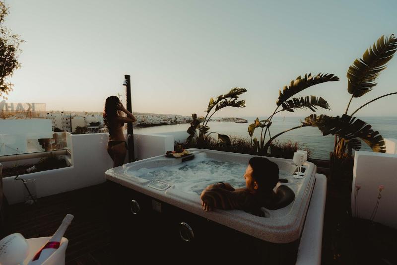 Kahlua Boutique Hotel - Teras