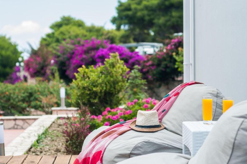 Keri Village & Spa by Zante Plaza - Teras