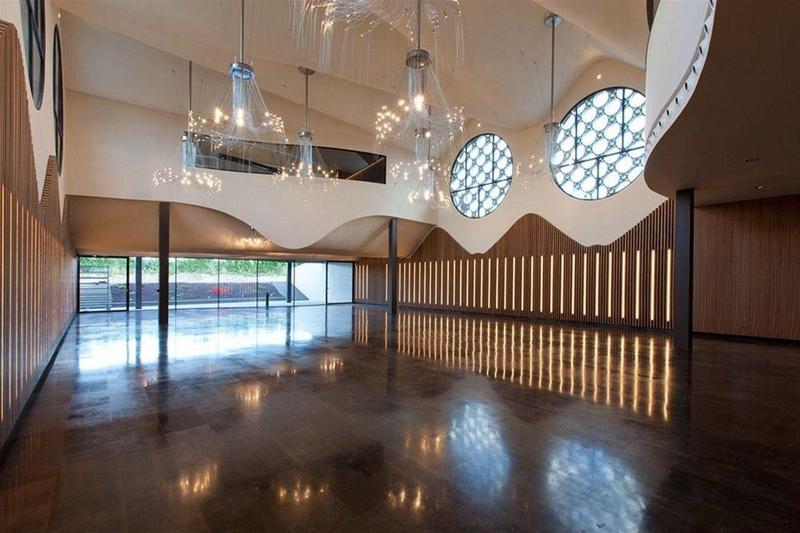 Cava & Hotel Mastinell - Lobi