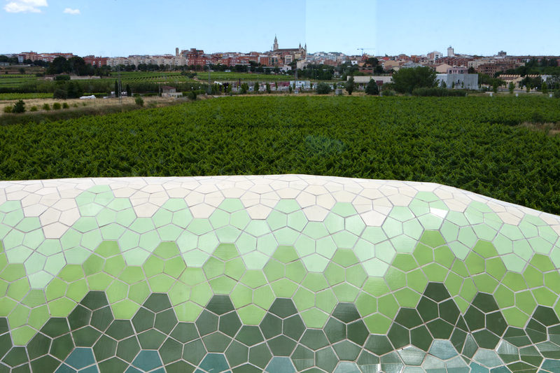 Cava & Hotel Mastinell - Genel