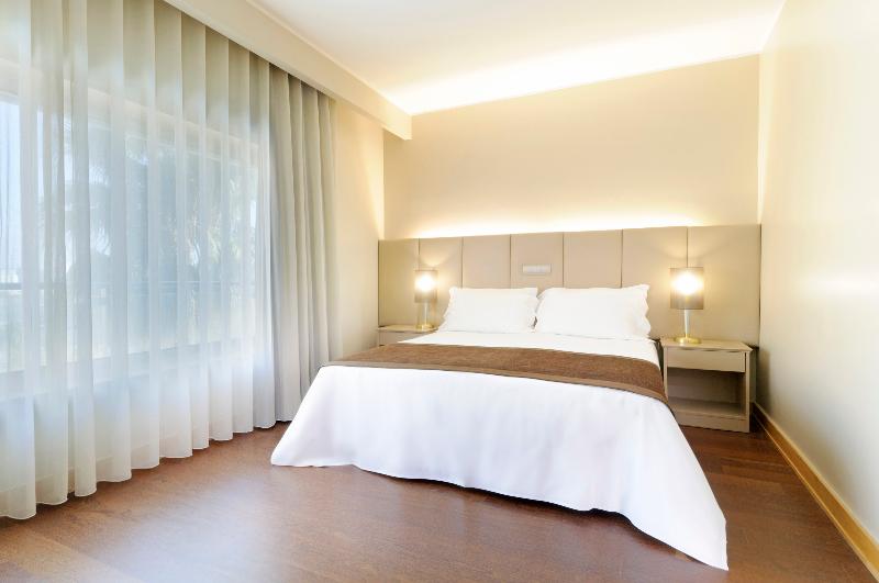 Tryp Porto Expo Hotel - Oda