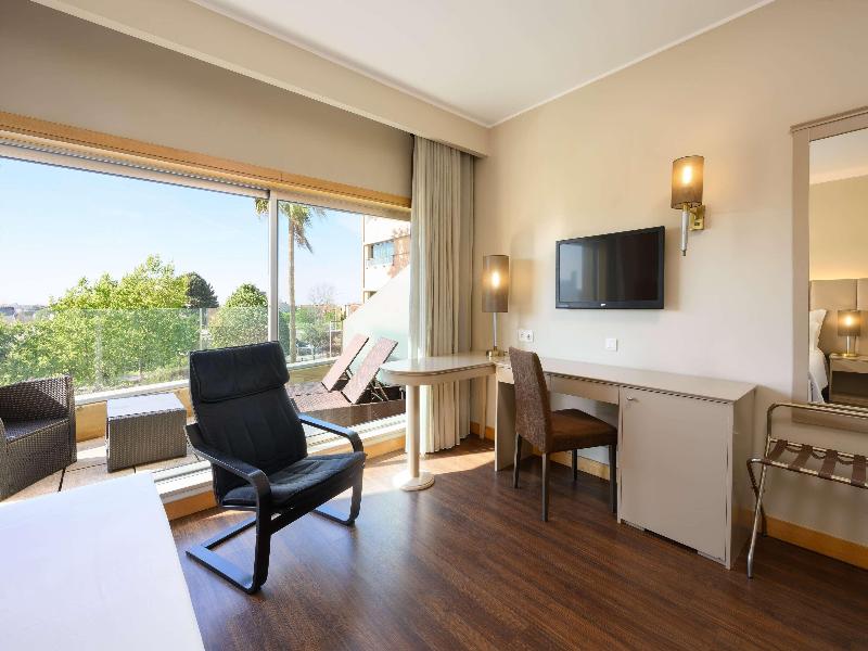 Tryp Porto Expo Hotel - Oda
