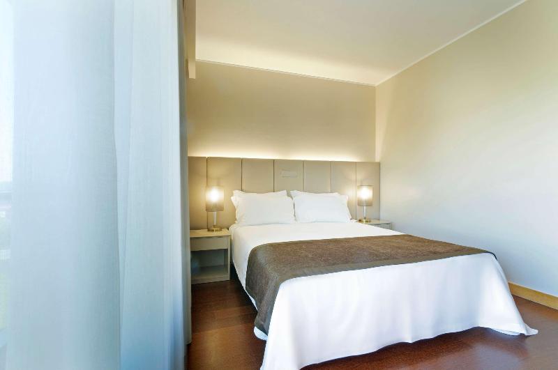 Tryp Porto Expo Hotel - Oda