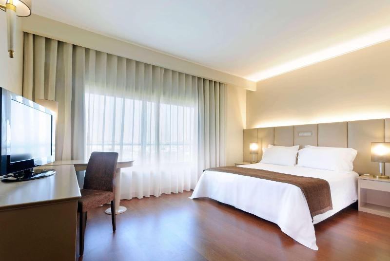 Tryp Porto Expo Hotel - Oda