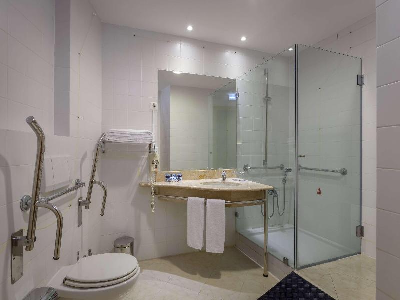 Tryp Porto Expo Hotel - Oda