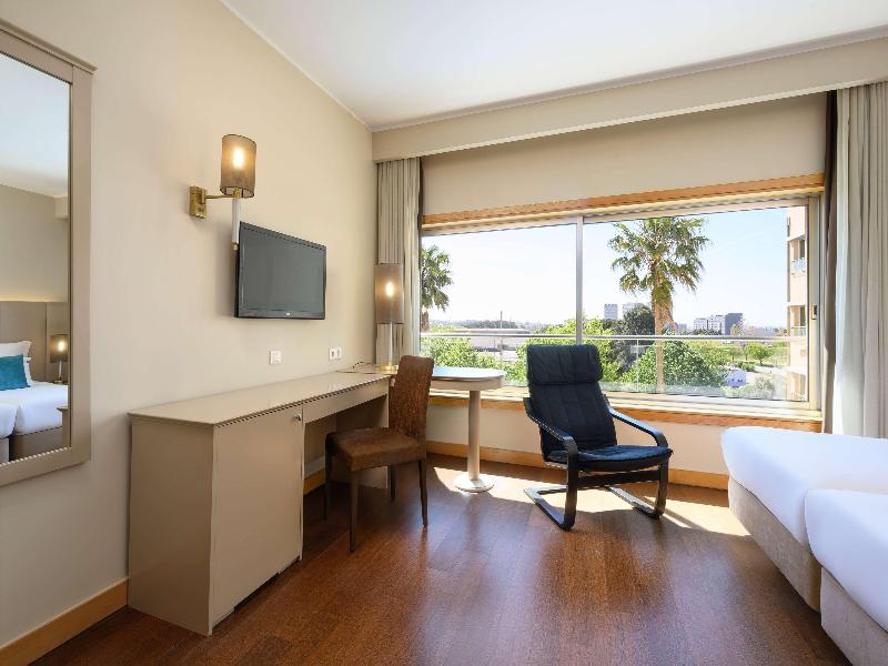 Tryp Porto Expo Hotel - Oda