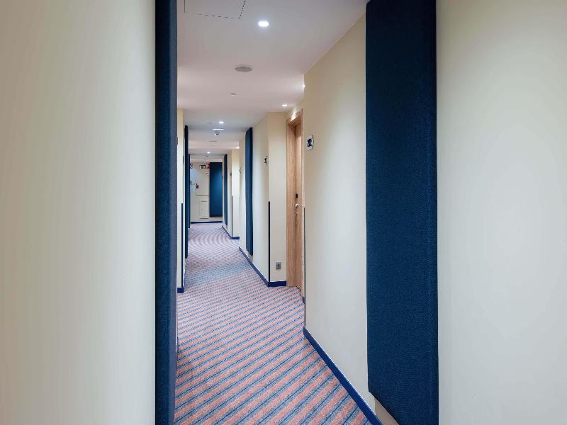 Holiday Inn Express Lisbon Principe Real, by IHG - Lobi