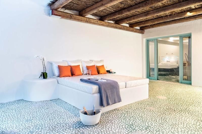 Agalia Luxury Suites - Oda