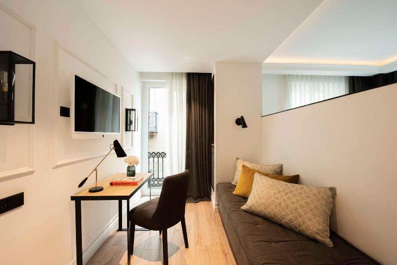 The Serras Hotel Barcelona - Oda