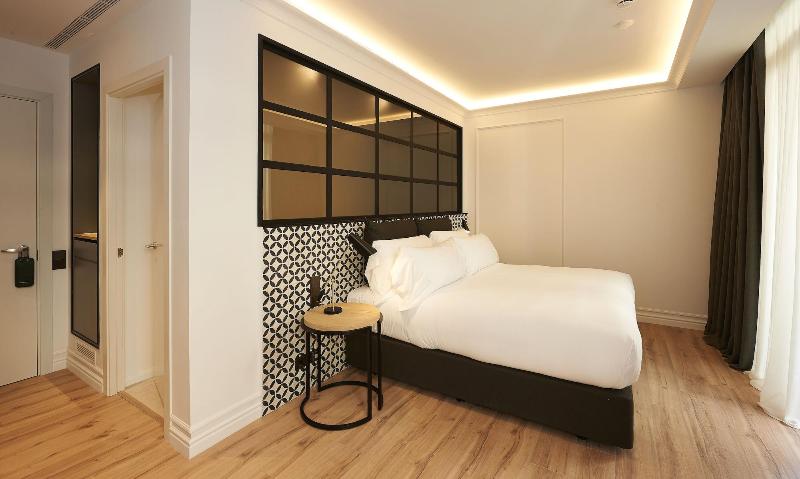 The Serras Hotel Barcelona - Oda