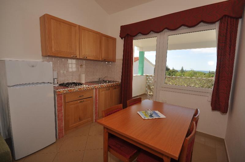 Kazela Apartments - Oda