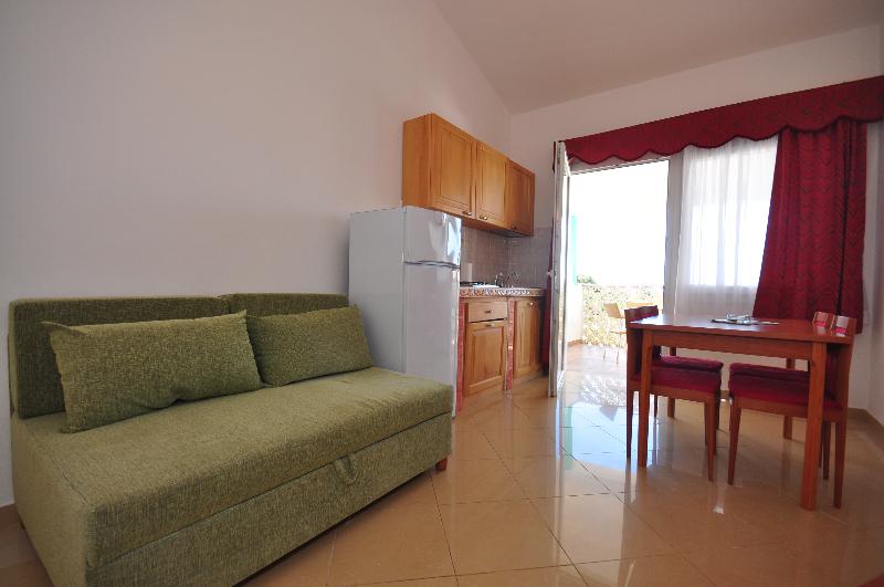Kazela Apartments - Oda