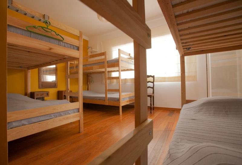 Ericeira Chill Hill Hostel & Private Rooms - Oda