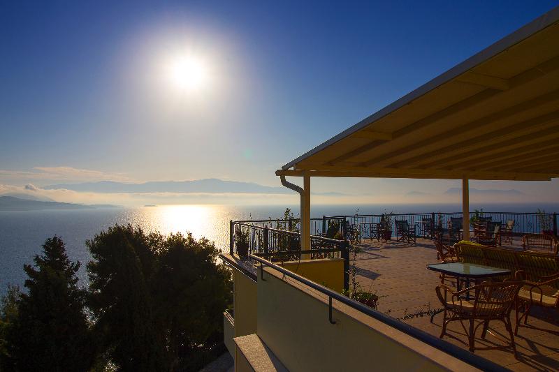 Aliki Hotel - Teras