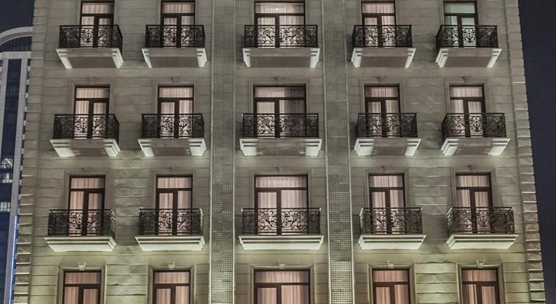 Boulevard Side - Genel