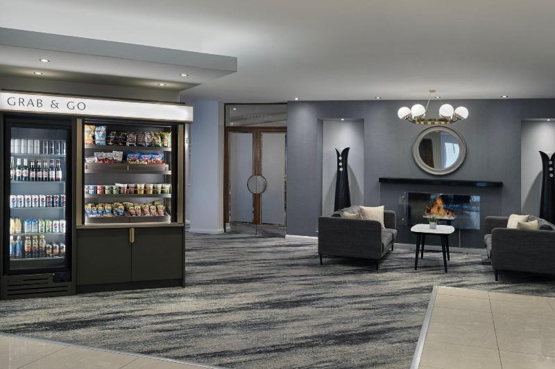 Delta Hotels by Marriott Peterborough - Lobi