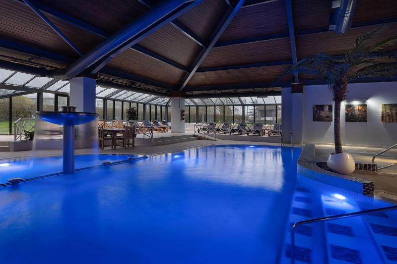 Delta Hotels by Marriott Peterborough - Havuz
