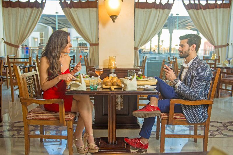 Sunrise Crystal Bay Resort -Grand Select- - Restoran