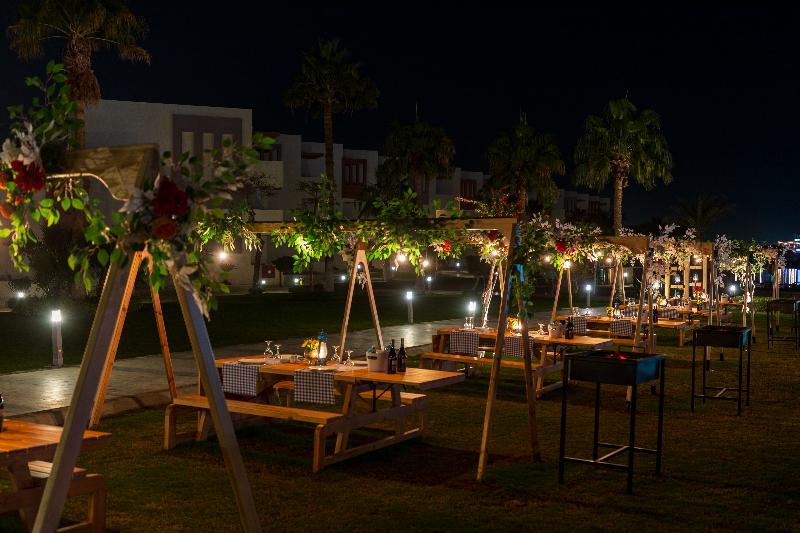 Sunrise Crystal Bay Resort -Grand Select- - Restoran