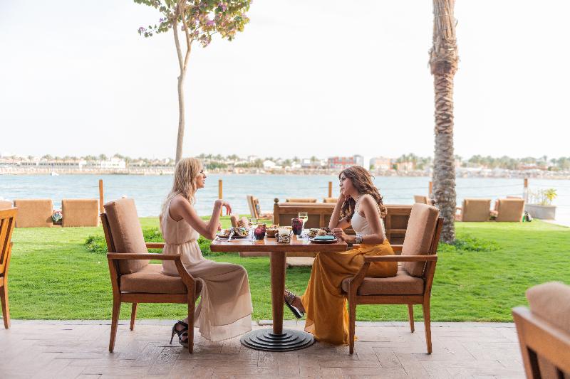 Sunrise Crystal Bay Resort -Grand Select- - Restoran