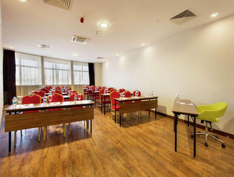 Hilton Garden Inn Kocaeli Sekerpinar - Genel