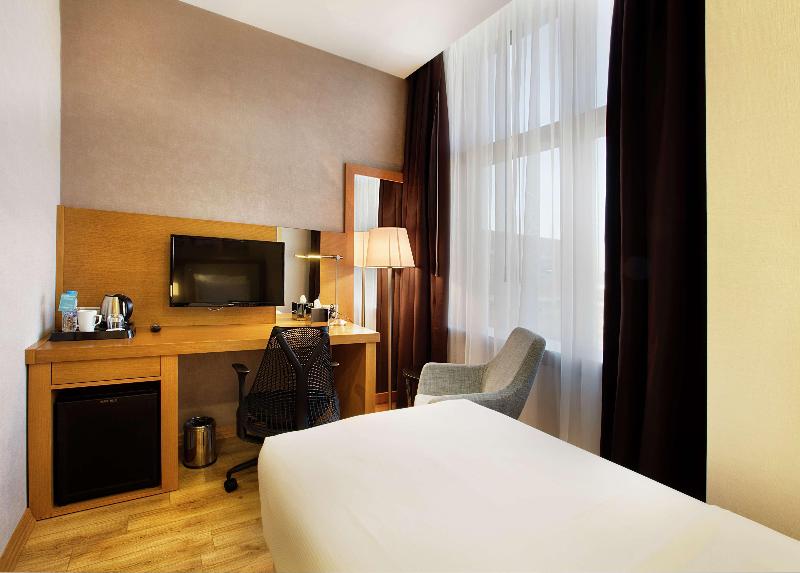 Hilton Garden Inn Kocaeli Sekerpinar - Oda