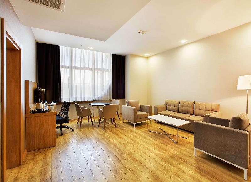 Hilton Garden Inn Kocaeli Sekerpinar - Oda