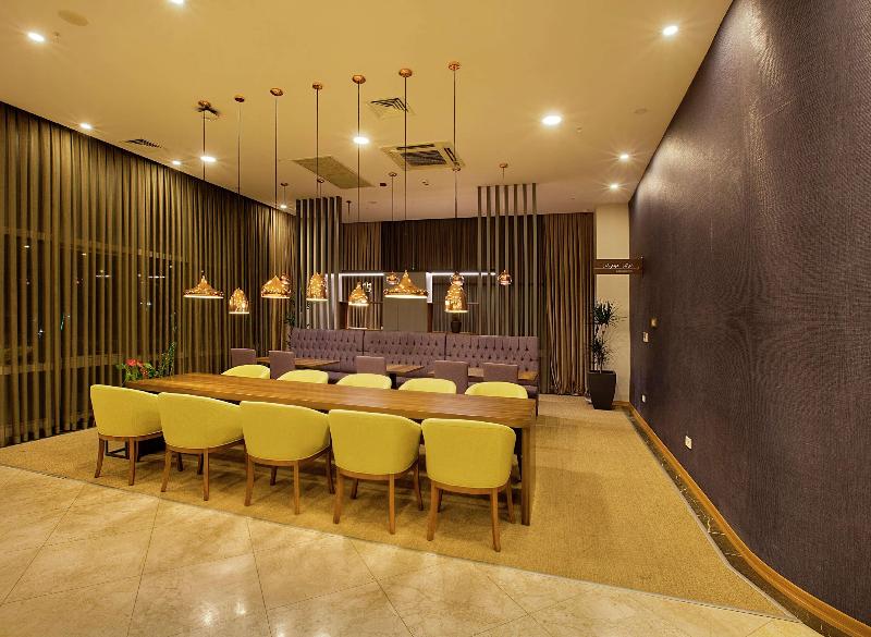 Hilton Garden Inn Kocaeli Sekerpinar - Restoran