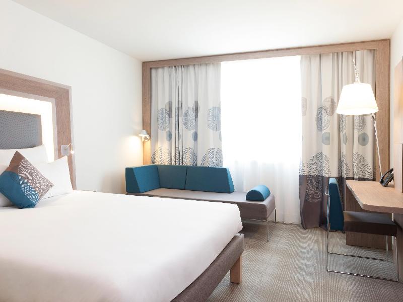 Novotel Paris Saint-Denis Stade Basilique - Oda