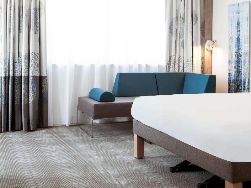 Novotel Paris Saint-Denis Stade Basilique - Oda