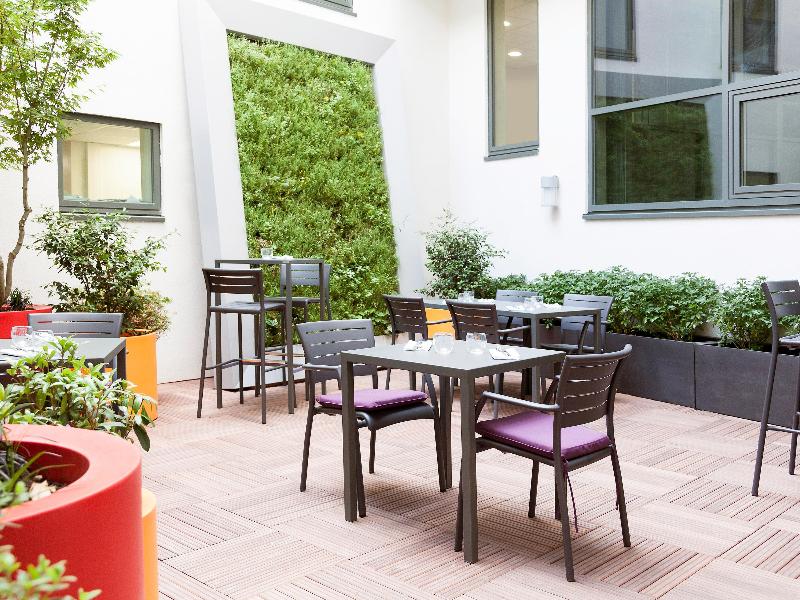 Novotel Paris Saint-Denis Stade Basilique - Teras
