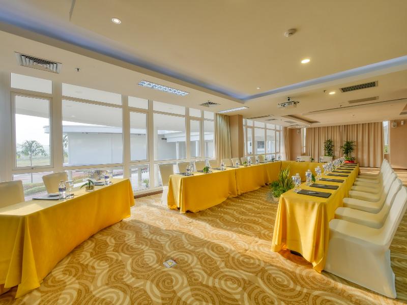Grand Lagoi Hotel by Nirwana Gardens - Toplantı