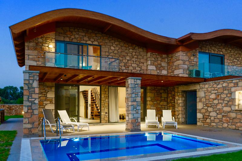 Estrella Villas - Genel