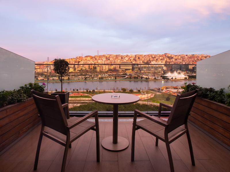 Movenpick Hotel Istanbul Golden Horn - Oda