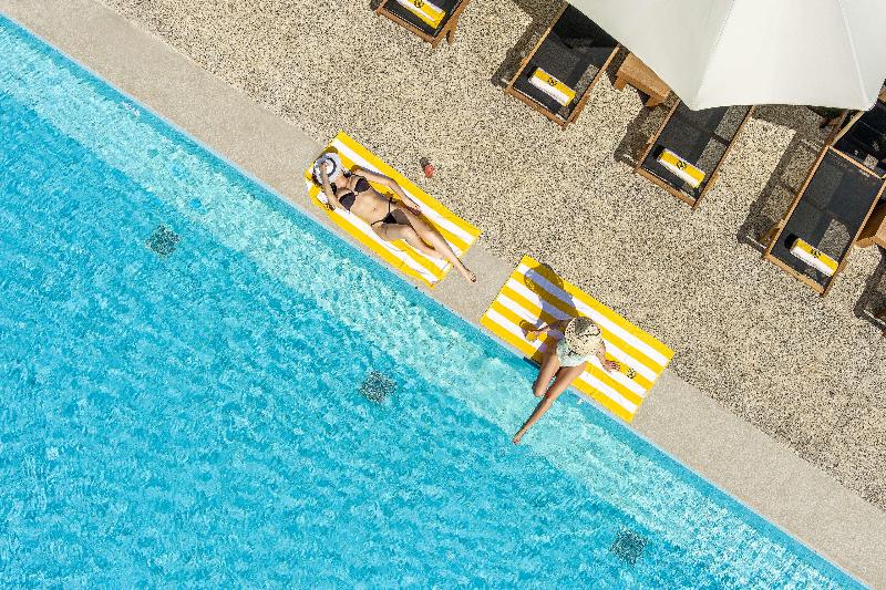 Aulus Chania Resort, Curio Collection by Hilton - Havuz