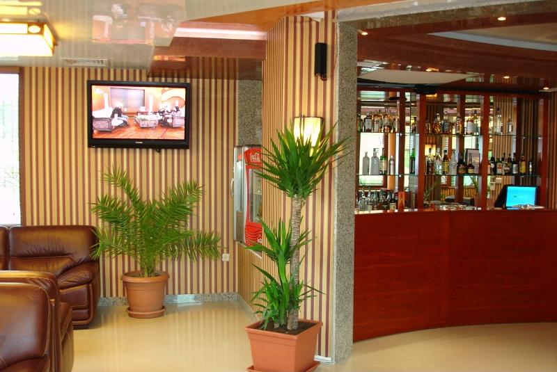 Royal Beach Hotel - Bar