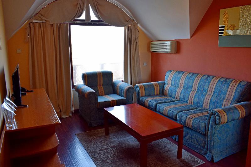 Royal Beach Hotel - Oda