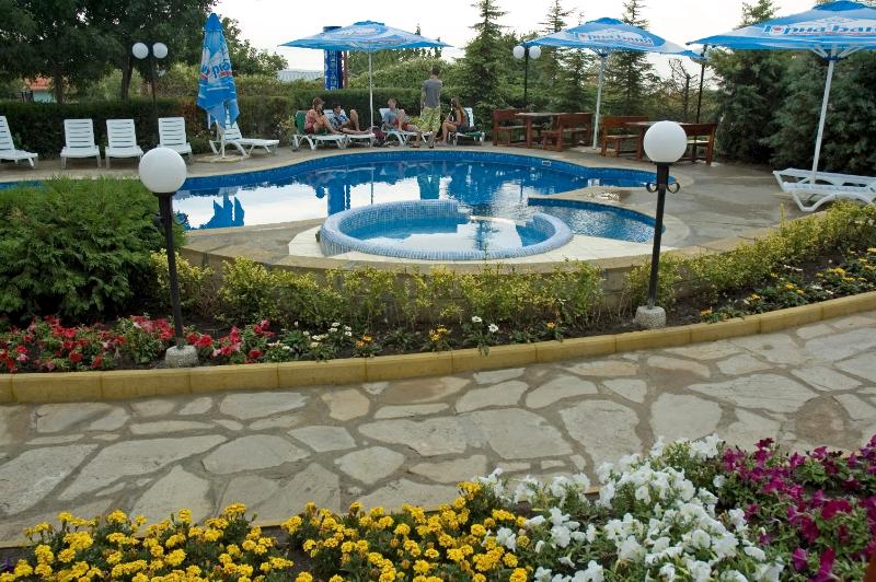 Royal Beach Hotel - Havuz