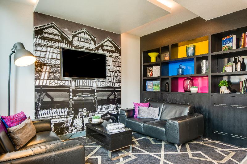 Roomzzz Chester City - Lobi