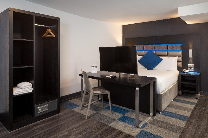 Roomzzz Chester City - Oda